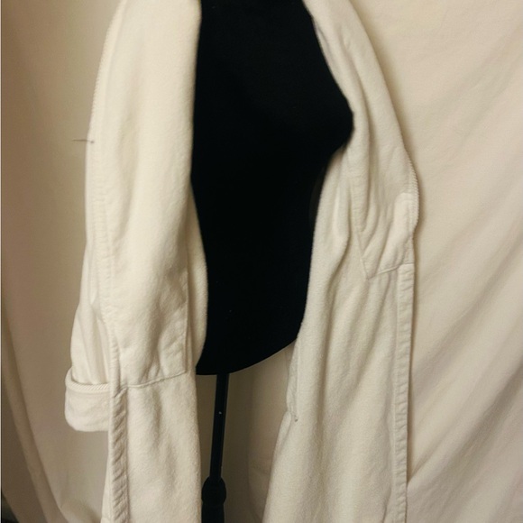 The Ritz-Carlton White Plush Robe - Picture 8 of 8